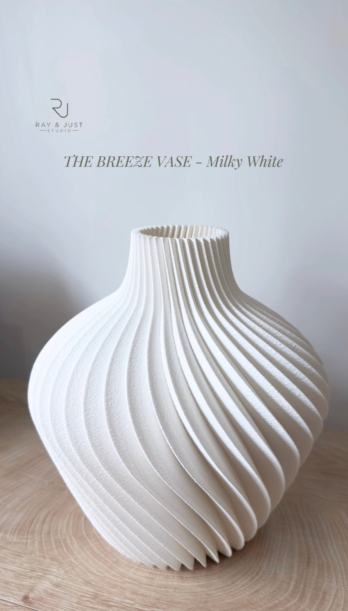 THE BREEZE VASE