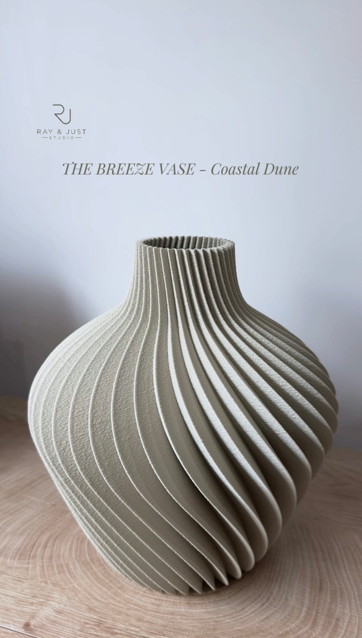 THE BREEZE VASE